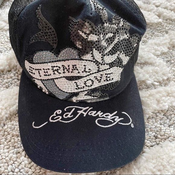 ❌❌SOLD❌❌ VTG Ed Hardy • y2k early 2000s bedazzled trucker snapback hat - Picture 5 of 7